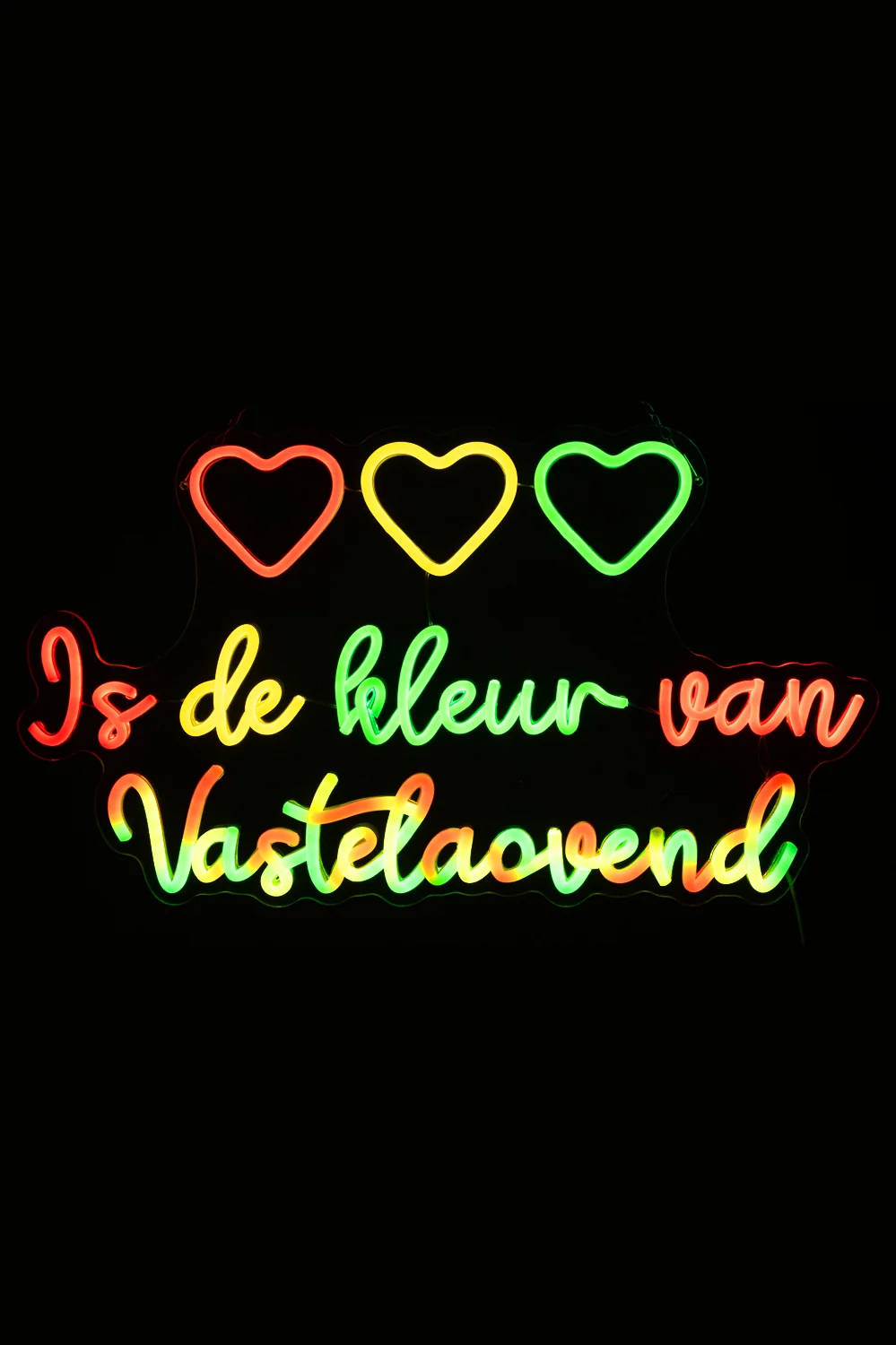 Ledverlichting met tekst 3 harten Is de kleur van Vastelaovend